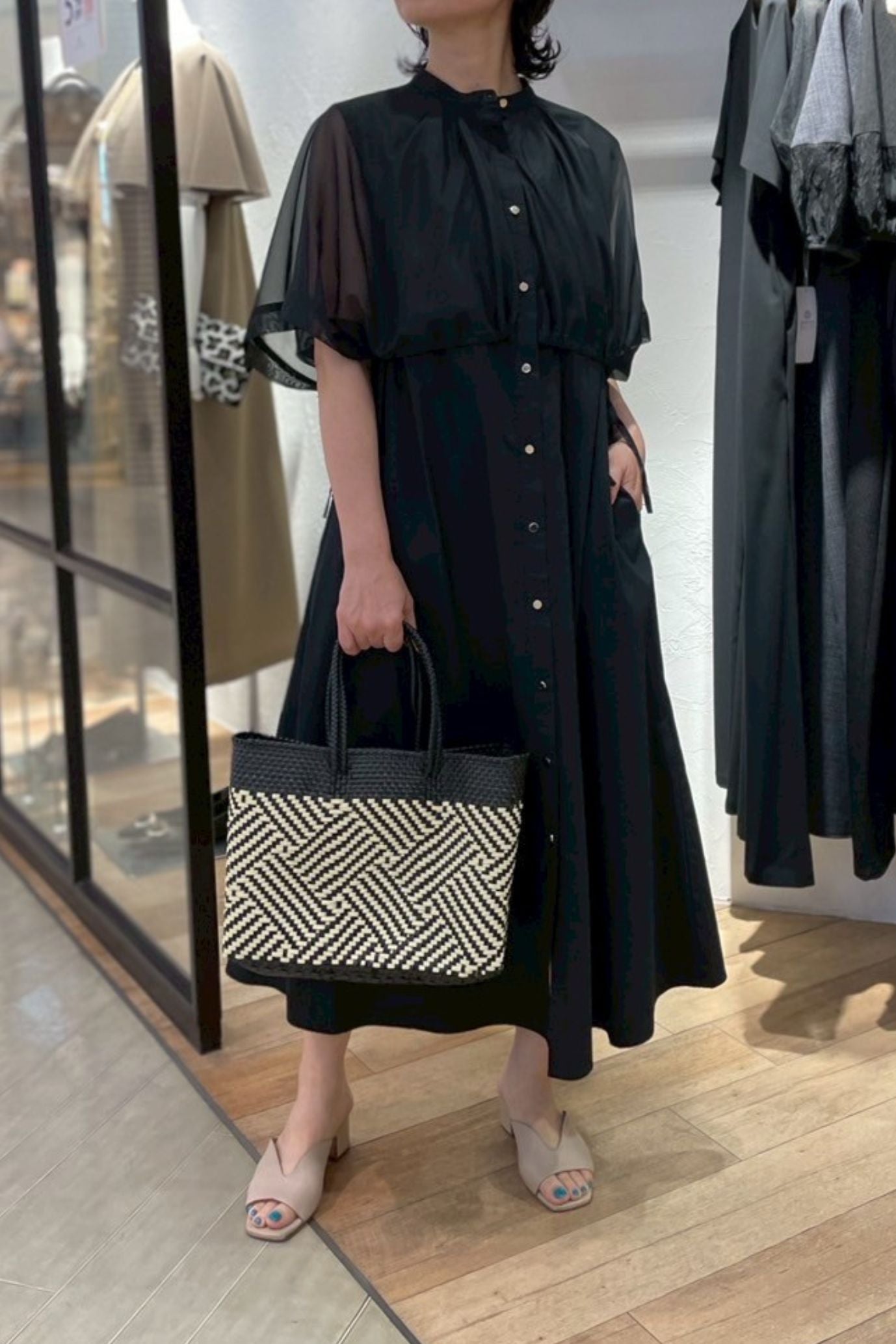 <30%OFF>シアーケープワンピース