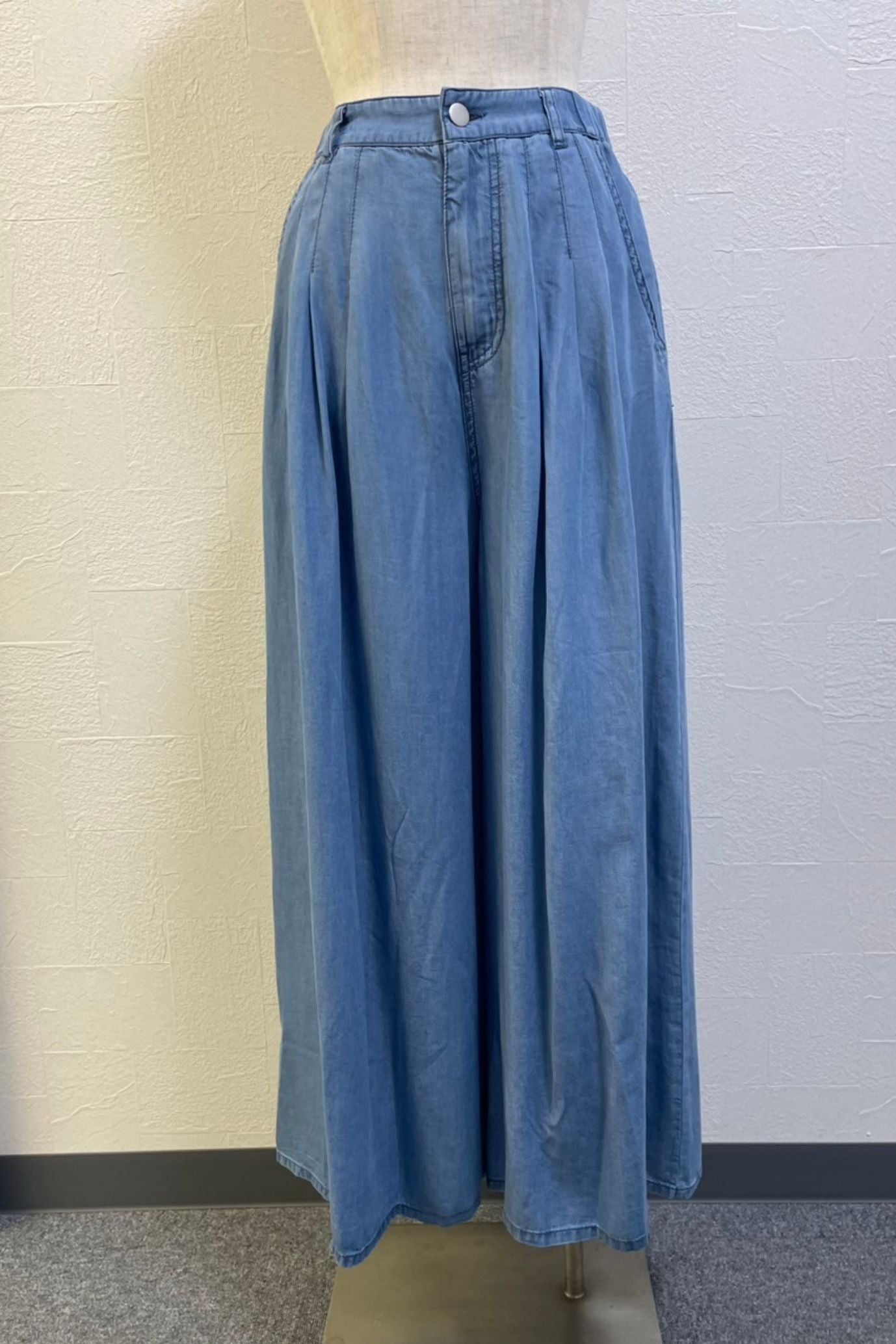 バイオシルクデニムワイドパンツ