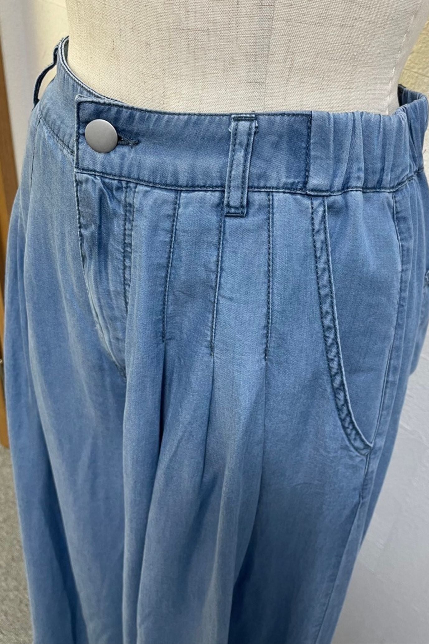 バイオシルクデニムワイドパンツ