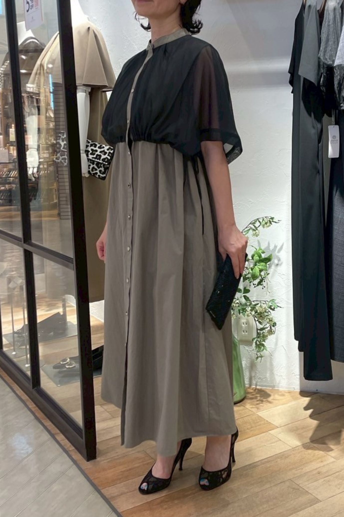<30%OFF>シアーケープワンピース