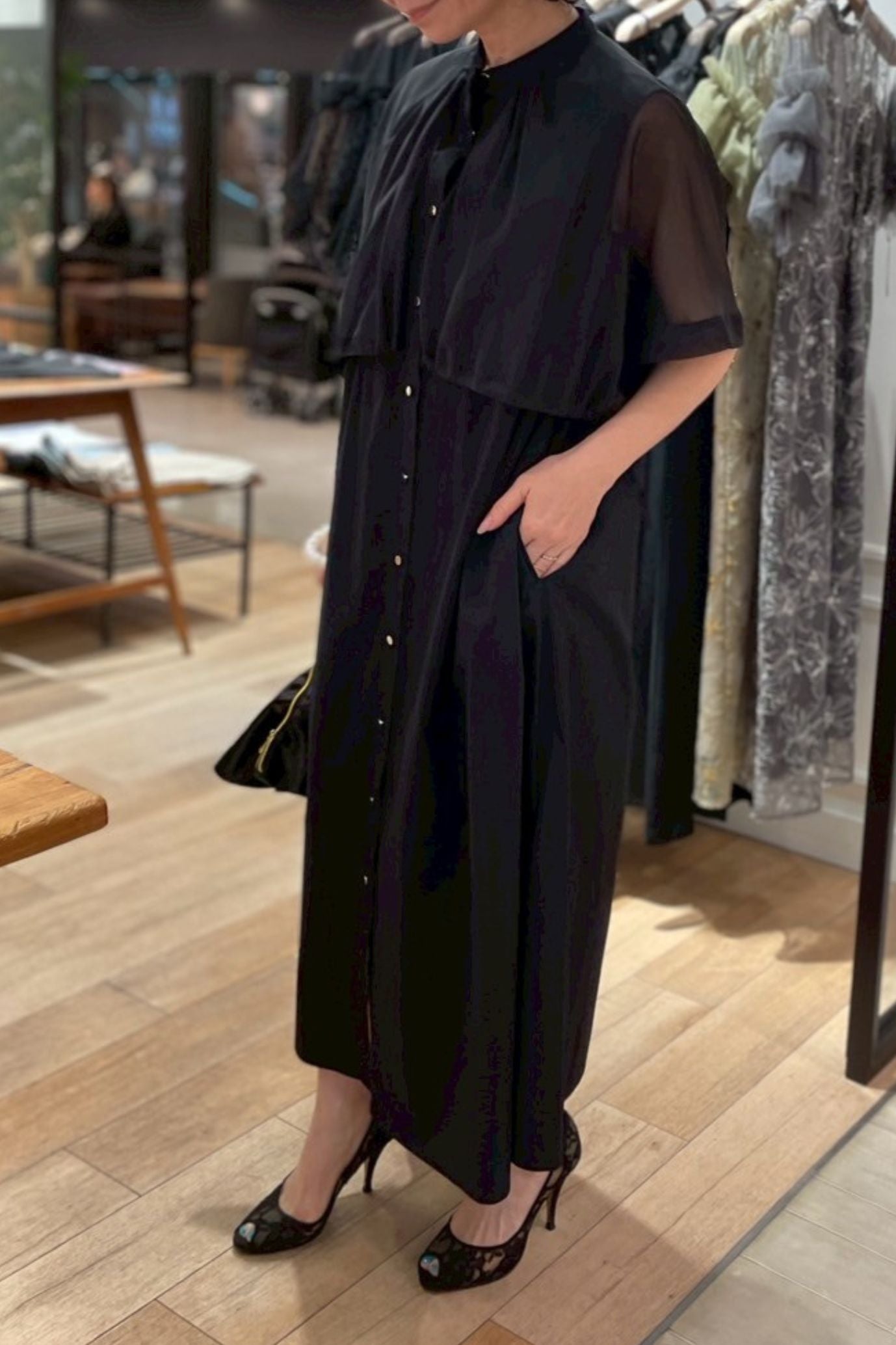 <30%OFF>シアーケープワンピース