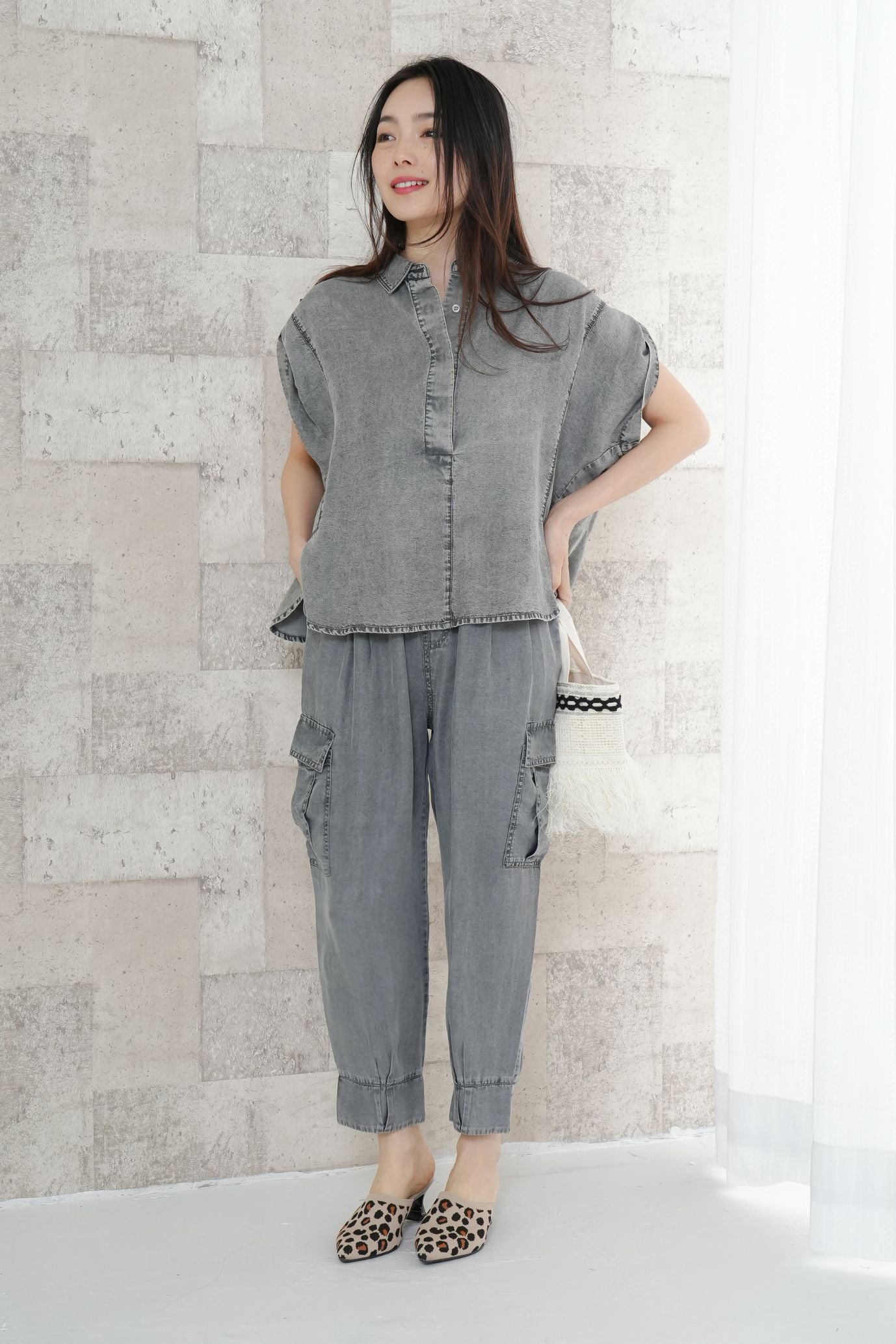 <残りわずか>バイオシルクデニムジョガーパンツ