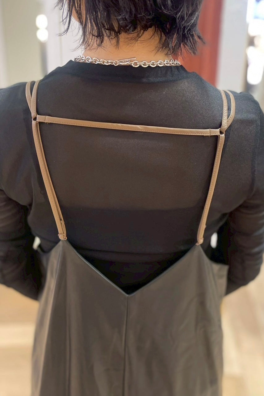 フェイクレザーキャミワンピース