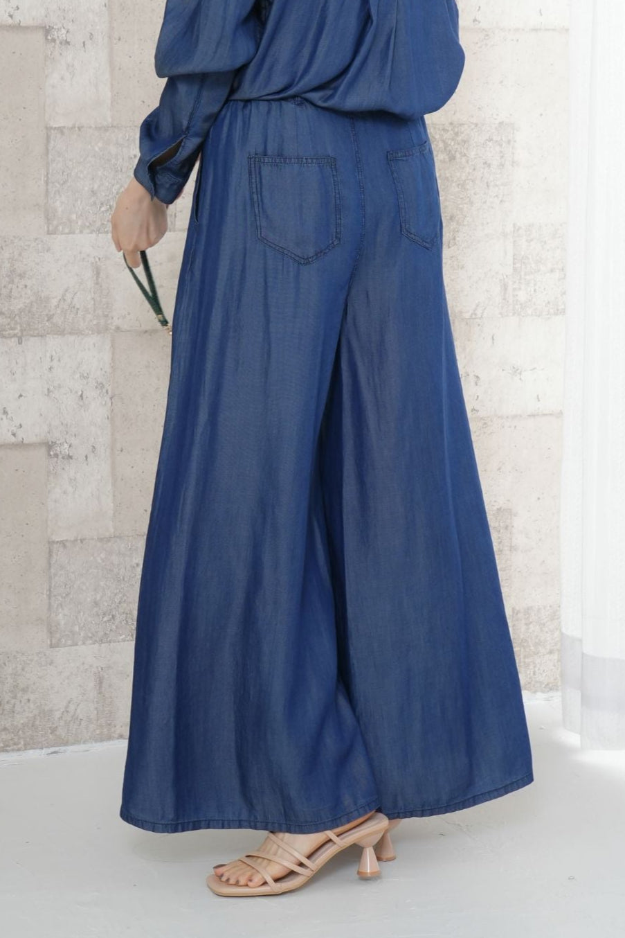 バイオシルクデニムワイドパンツ