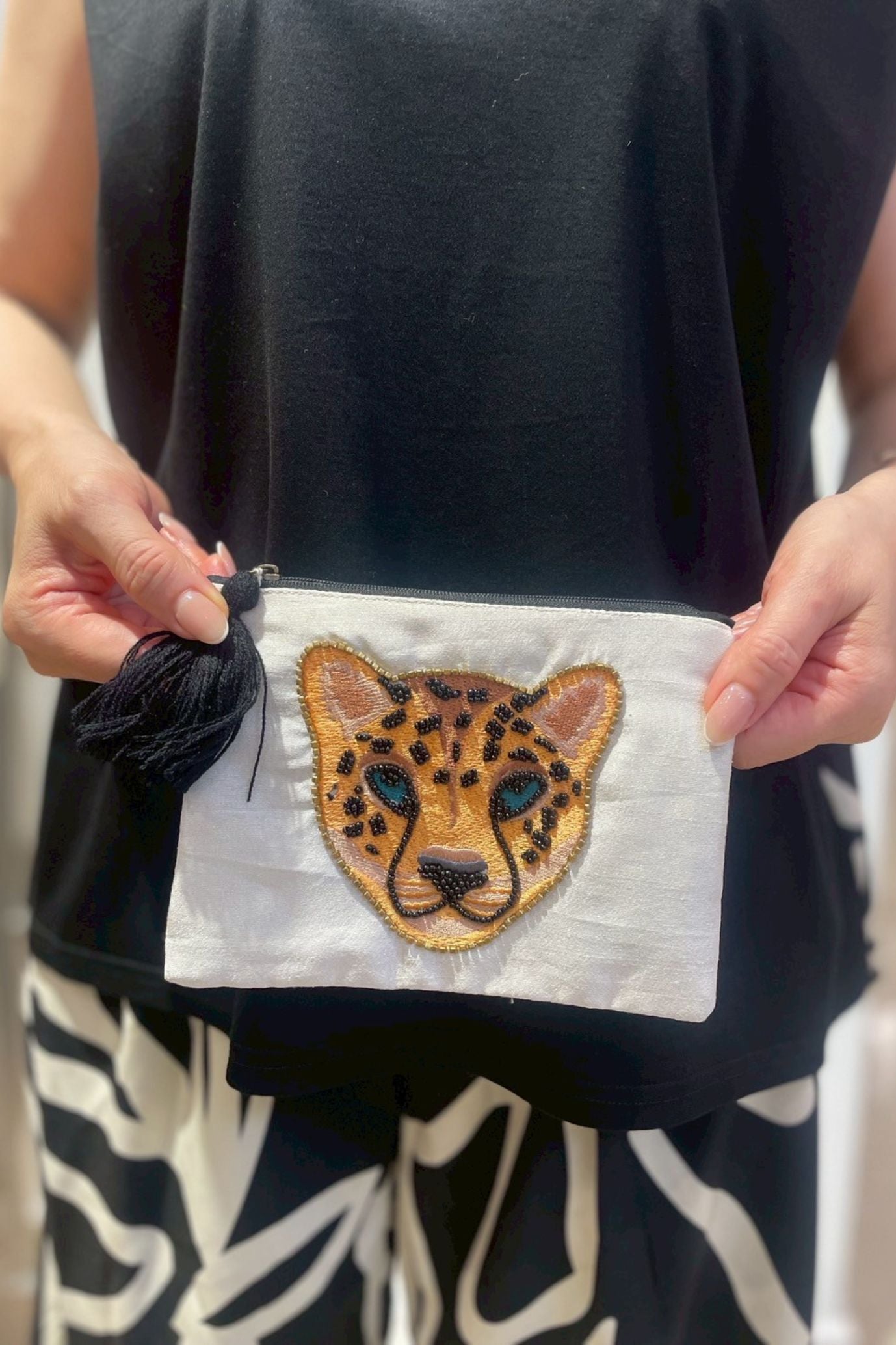 アニマル刺繍ポーチ キャット