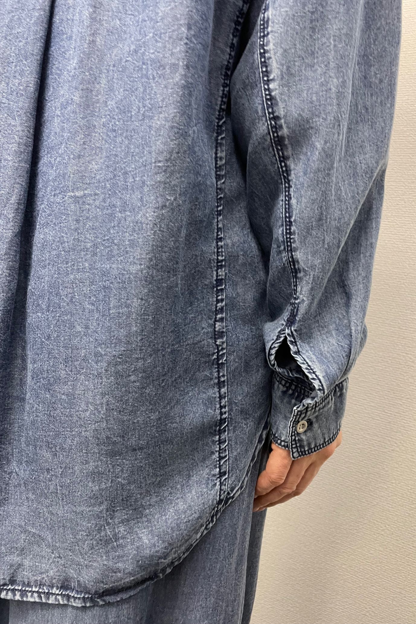 <6月上旬出荷予定>【NEW】バイオシルクデニムシャツ