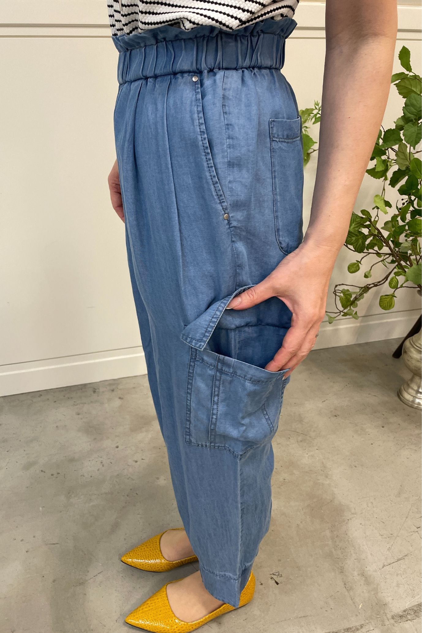 <残りわずか>バイオシルクデニムジョガーパンツ