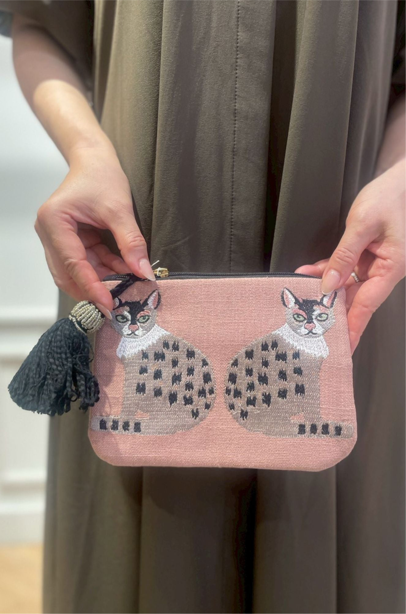 キャット*ドッグ刺繍ポーチ