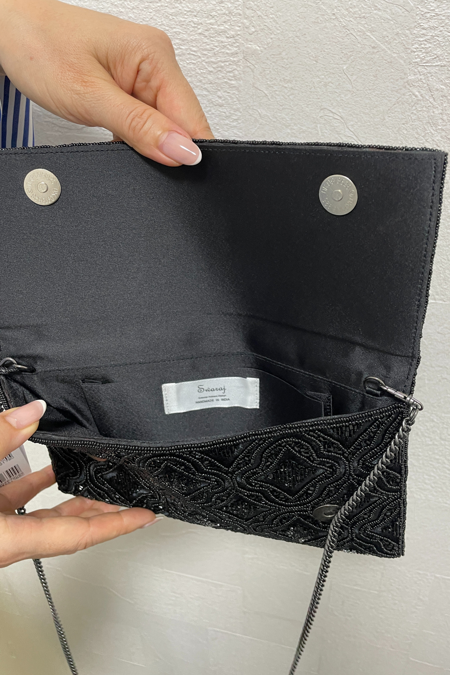 <20%OFF>ダマスク柄ハンドシシュウビーズクラッチ
