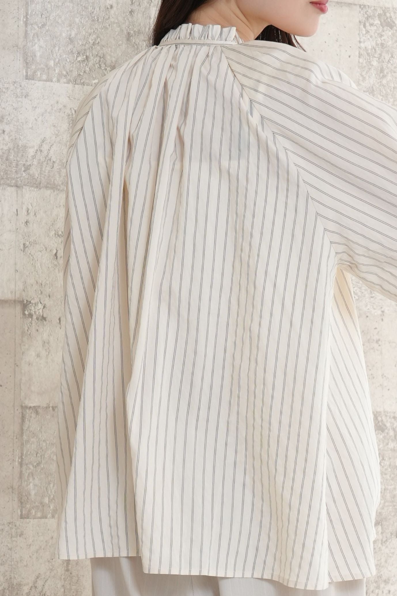 <50%OFF>ストライプフリルカラーブラウス