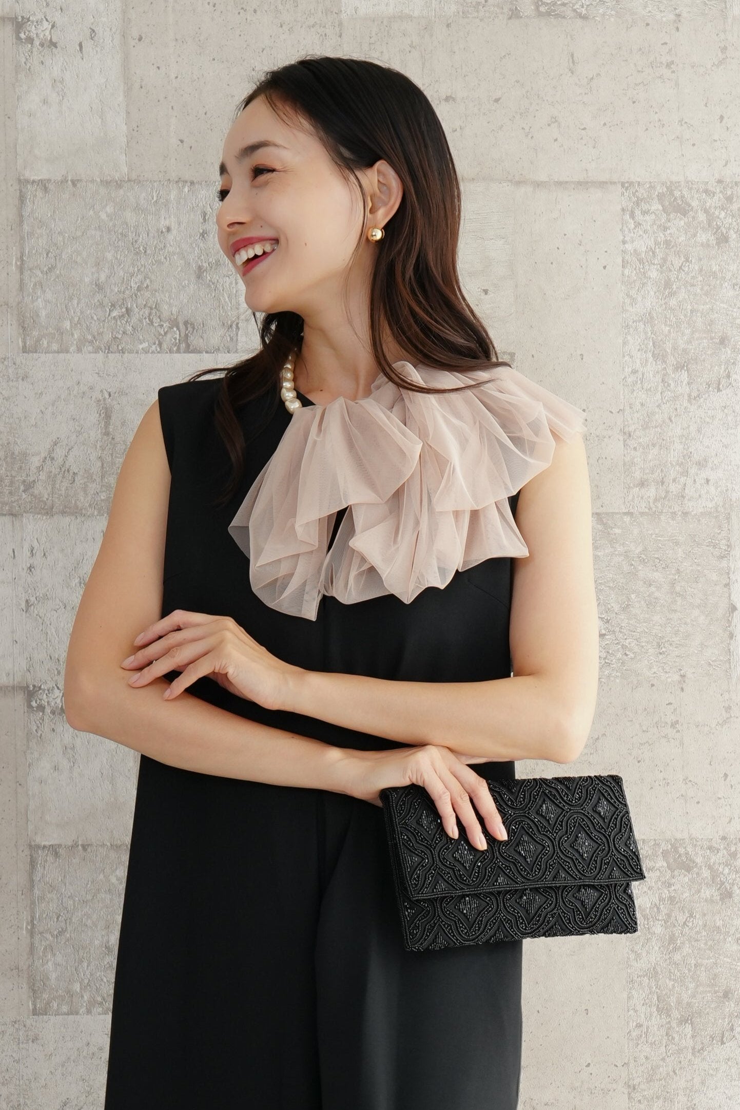 <20%OFF>ダマスク柄ハンドシシュウビーズクラッチ