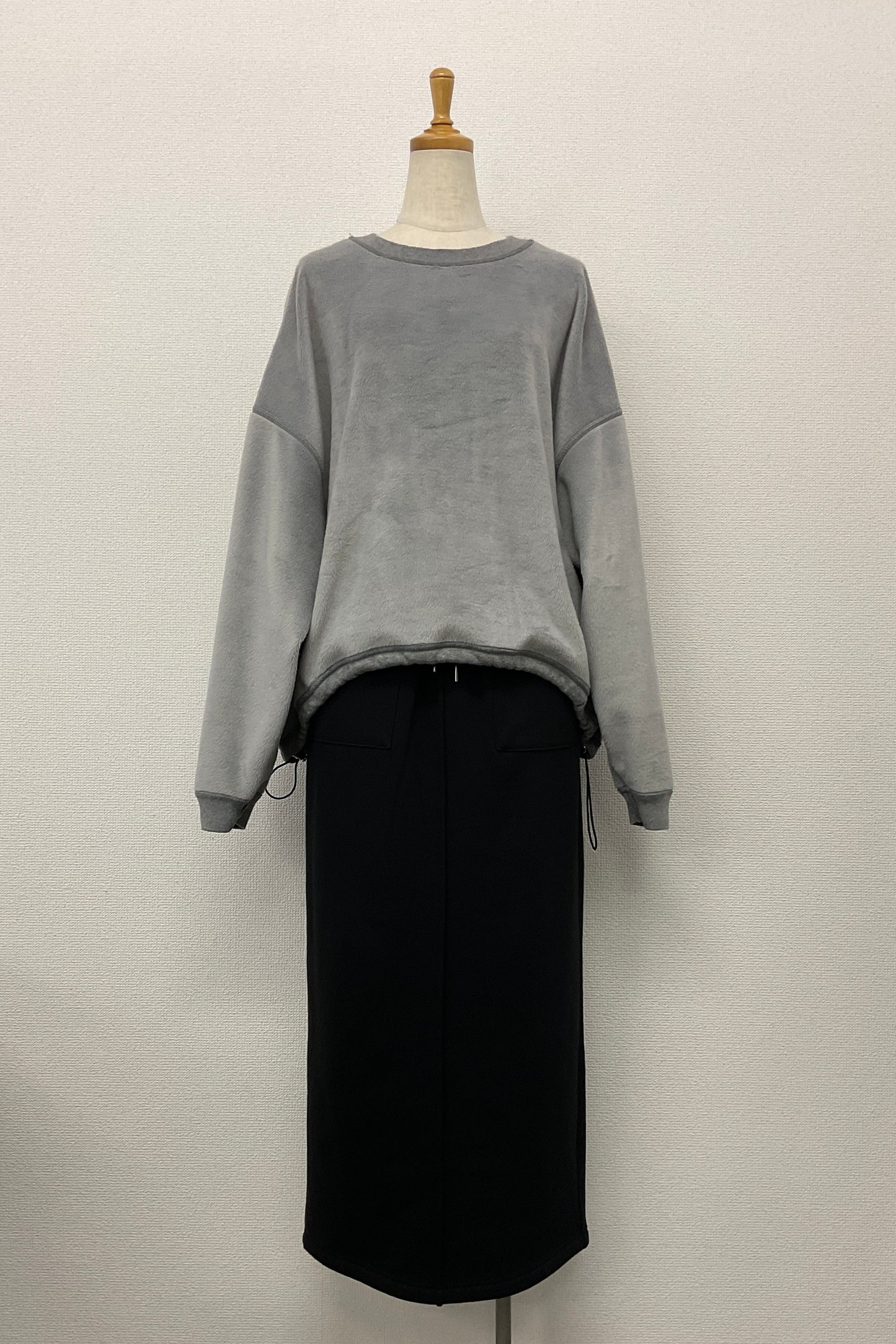 リバーシブルロゴプルオーバー