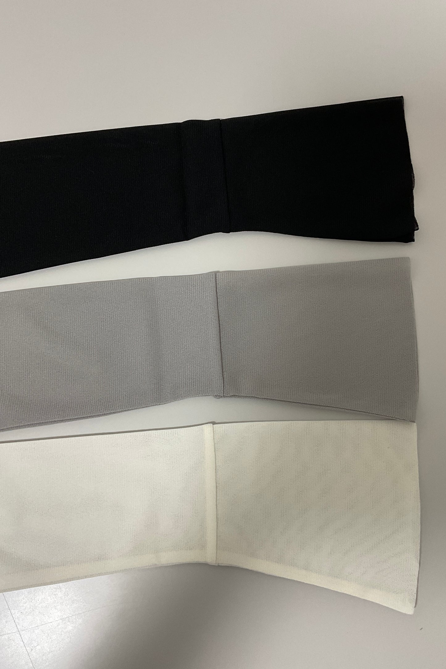 メッシュハイネックプルオーバー