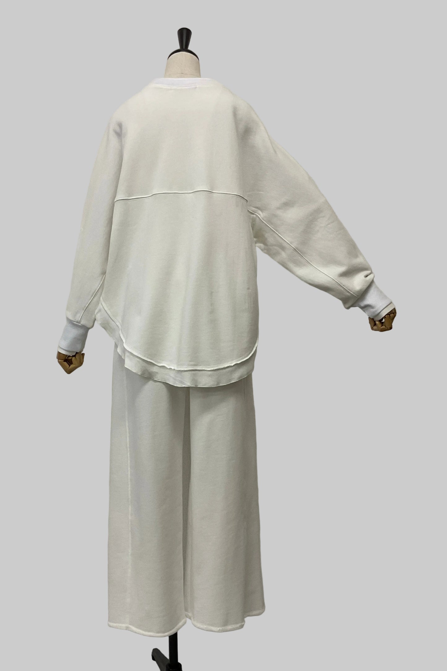 裏毛レイヤード風プルオーバー