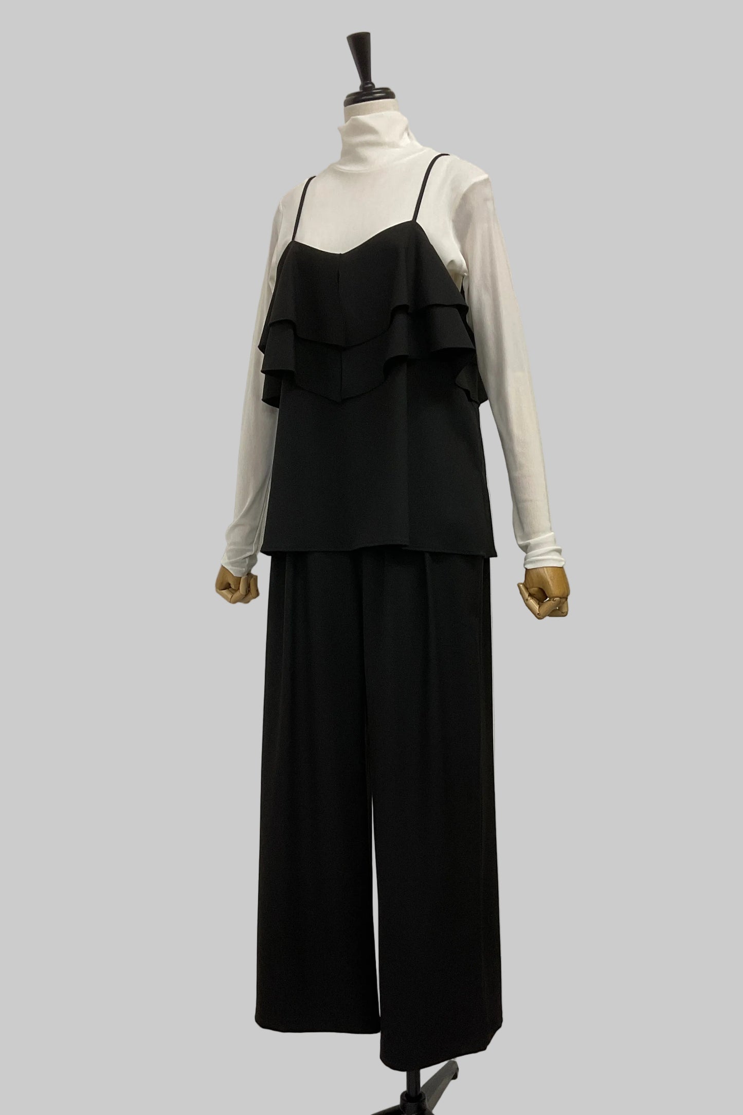 フリルキャミソール