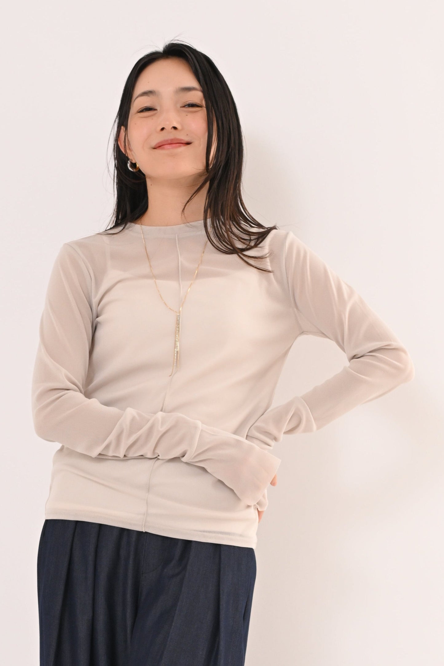 メッシュクルーネックプルオーバー