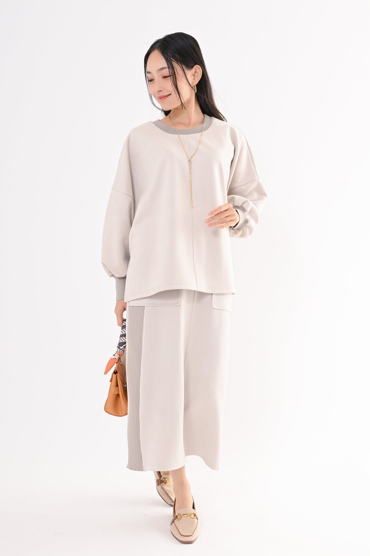 スエード×リブワイドプルオーバー