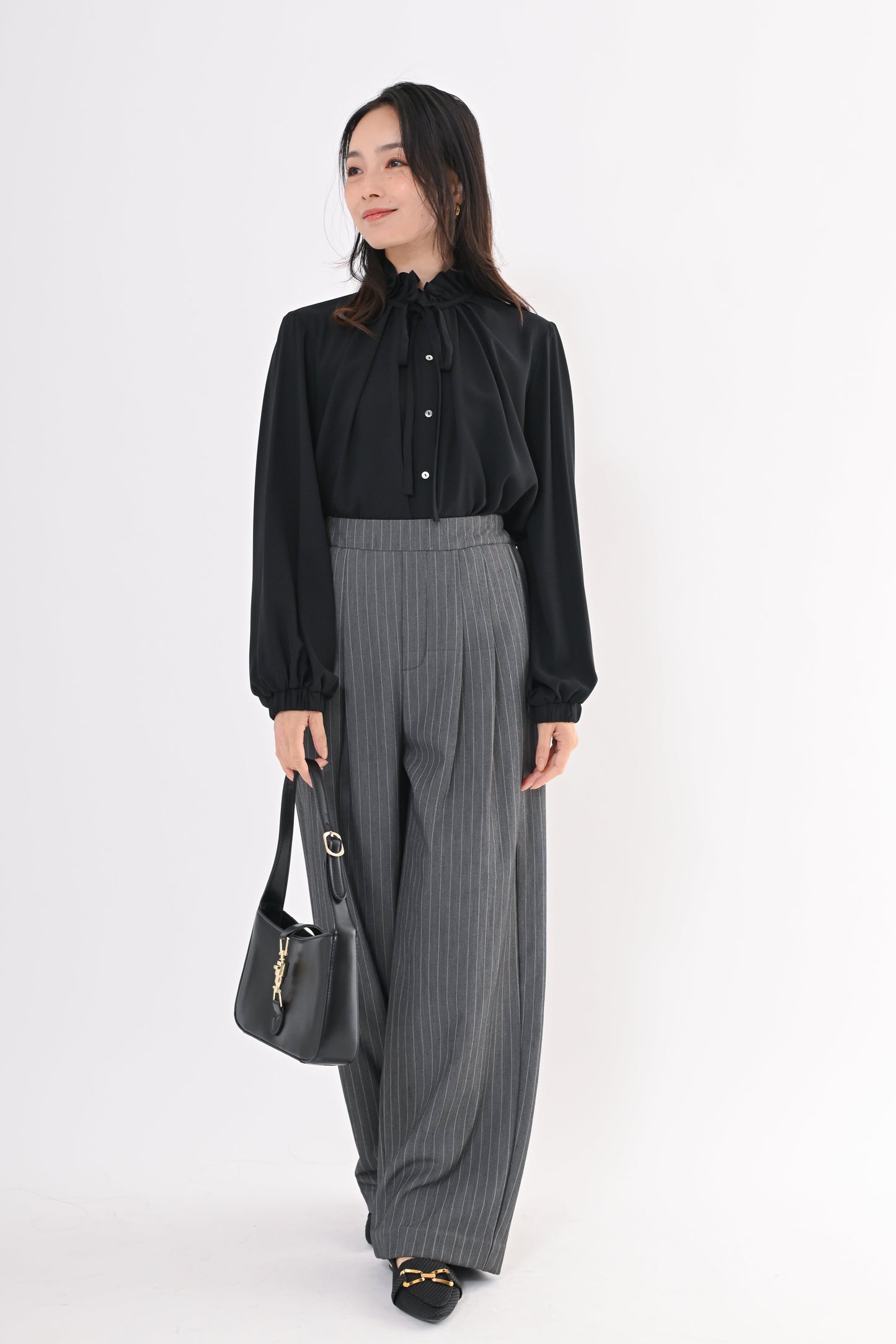 フリルリボンブラウス