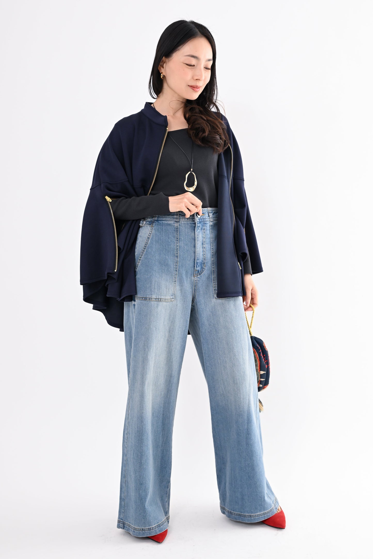 襟パールポンチョ