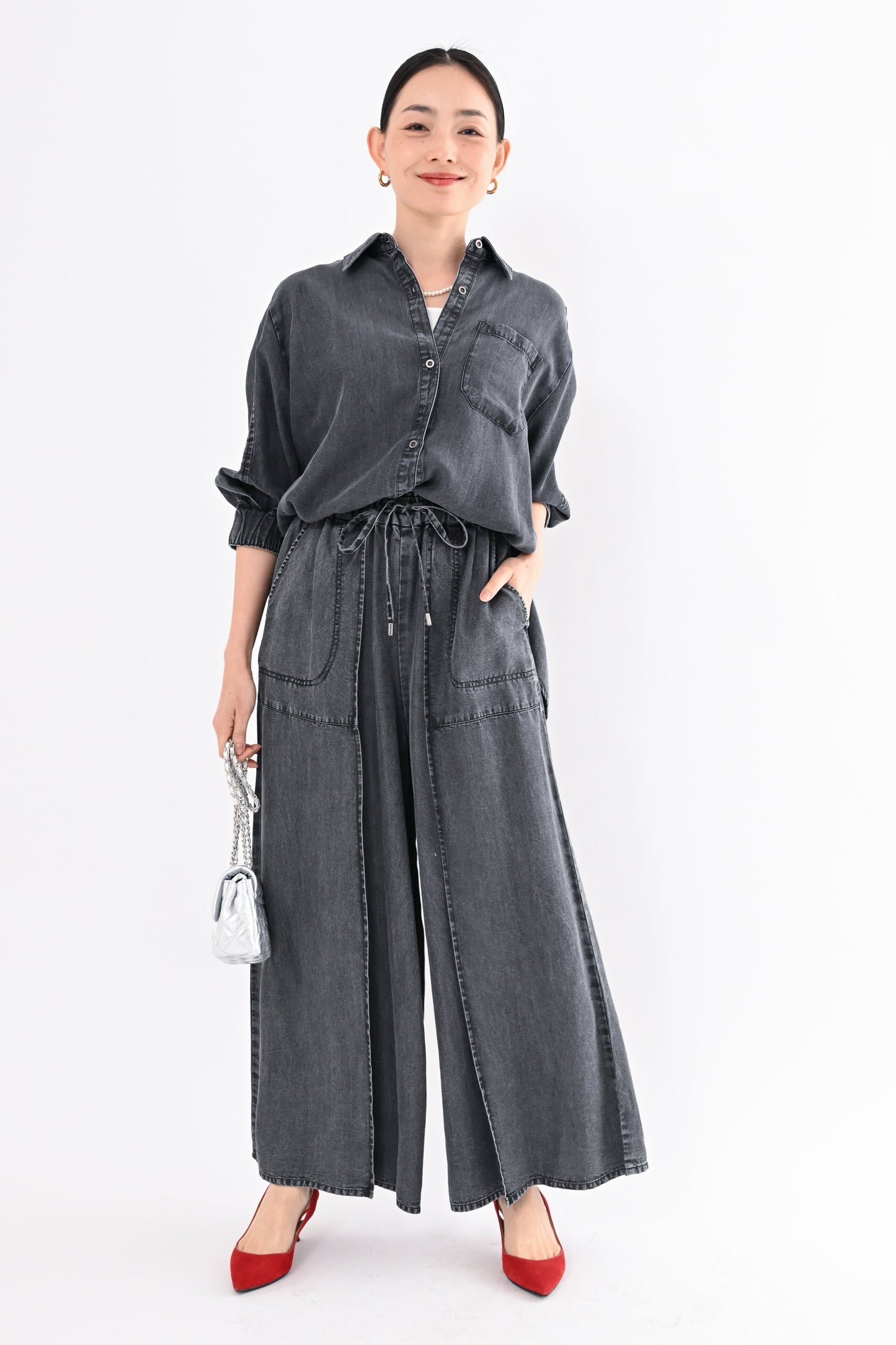 テンセルデニム裾ドロストシャツ