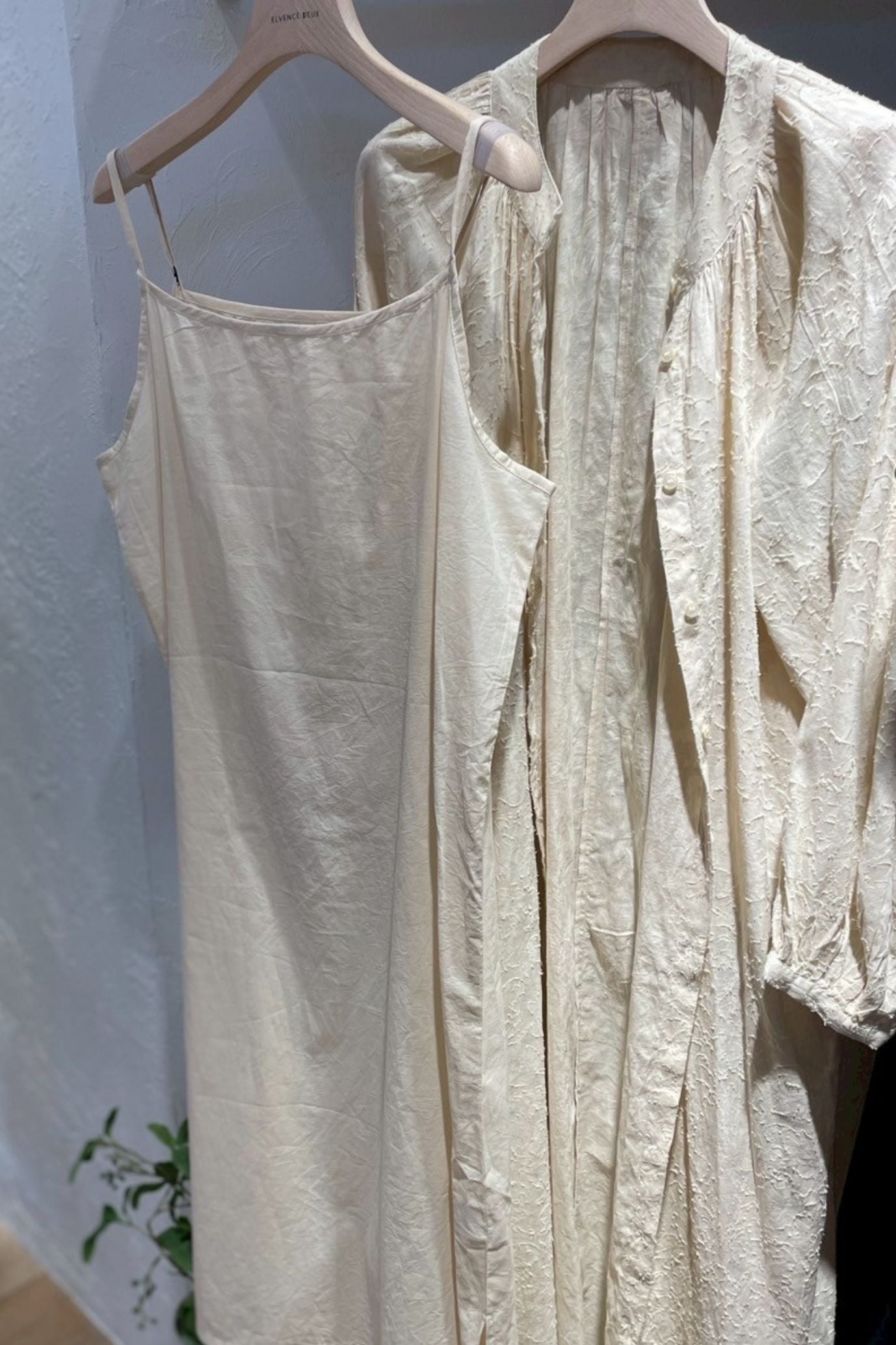 5月2日入荷予定［ＮＥＷ］コットンフラワージャガードワンピース　