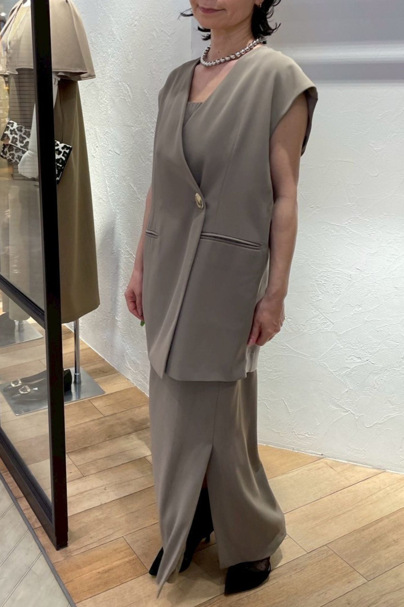 ［ＮＥＷ］バックシアージレドレス