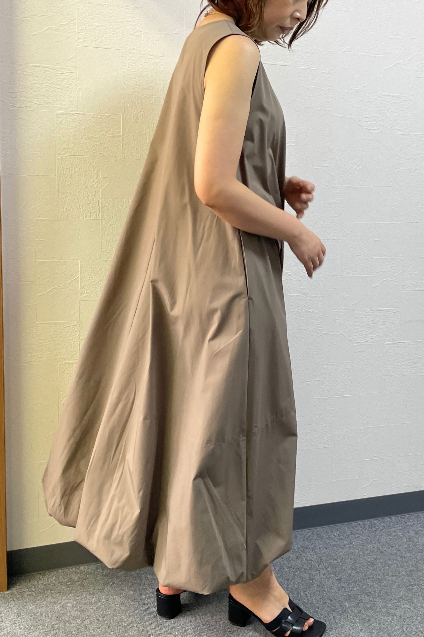 ［ＮＥＷ］バルーンノースリワンピース　