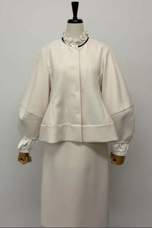 ショートペプラムジャケット