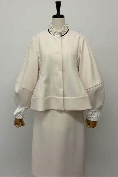 ショートペプラムジャケット