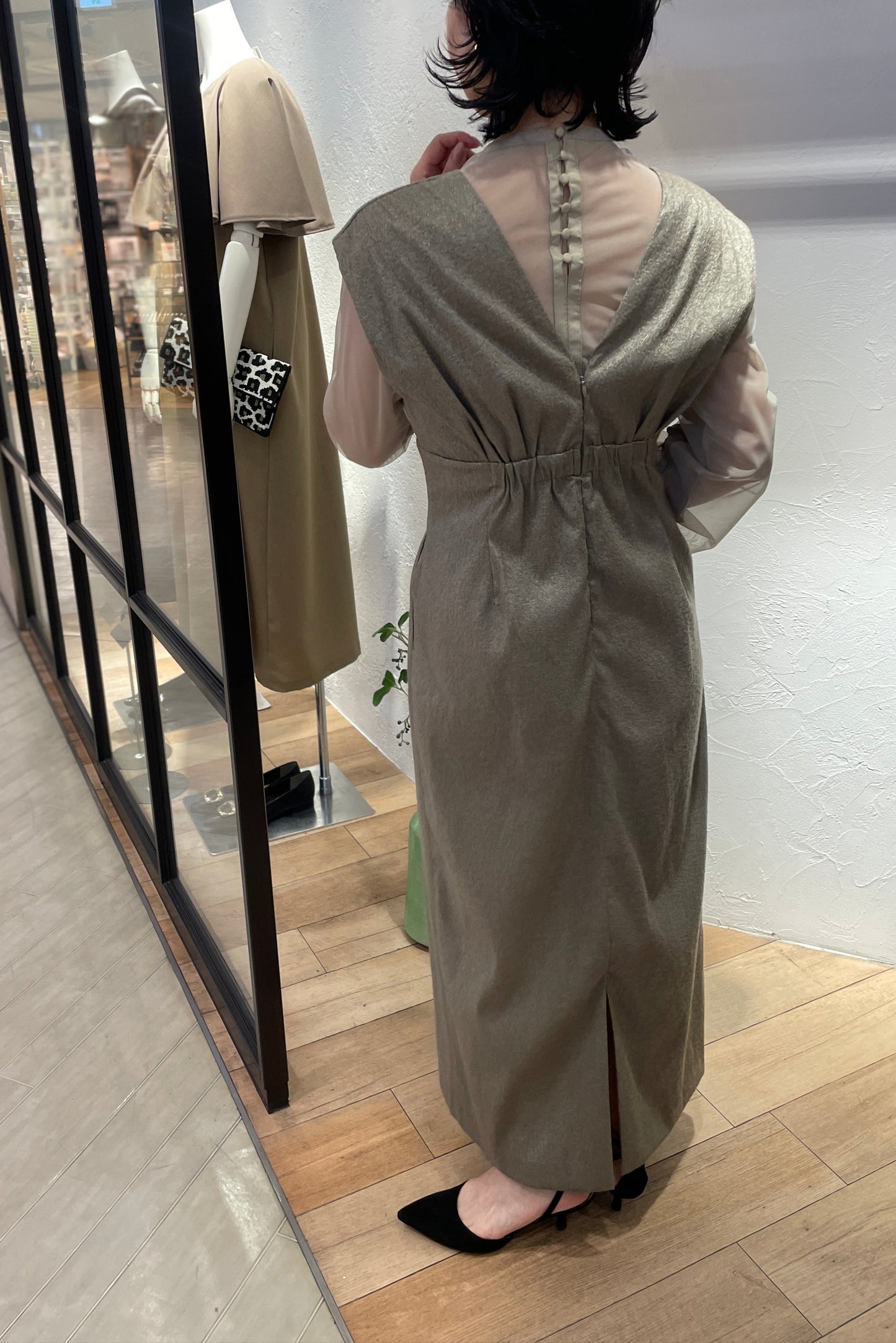 ［ＮＥＷ］Vネックジャガードドレス