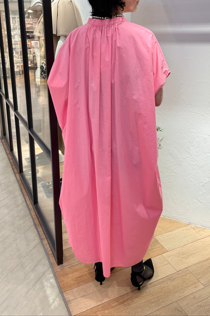 ［ＮＥＷ］タックドルマンコットンワンピース