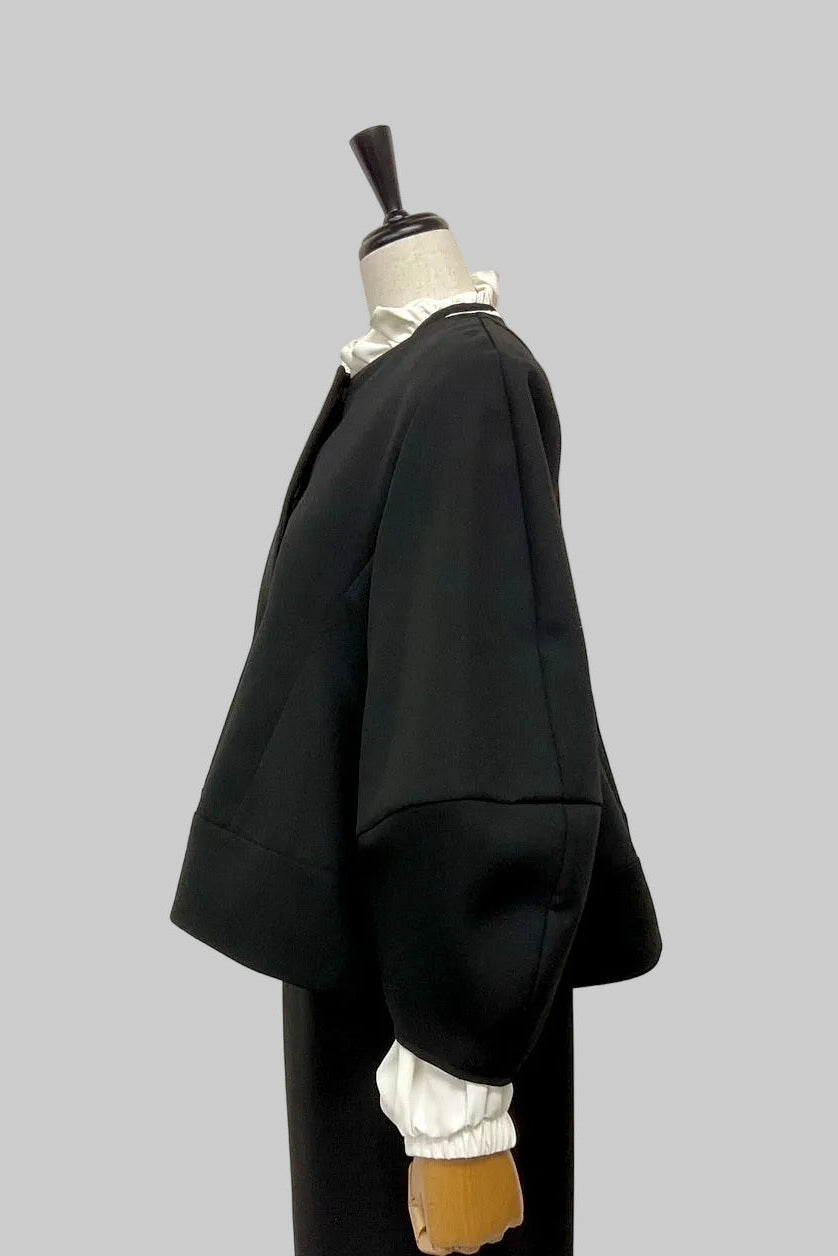 ショートペプラムジャケット