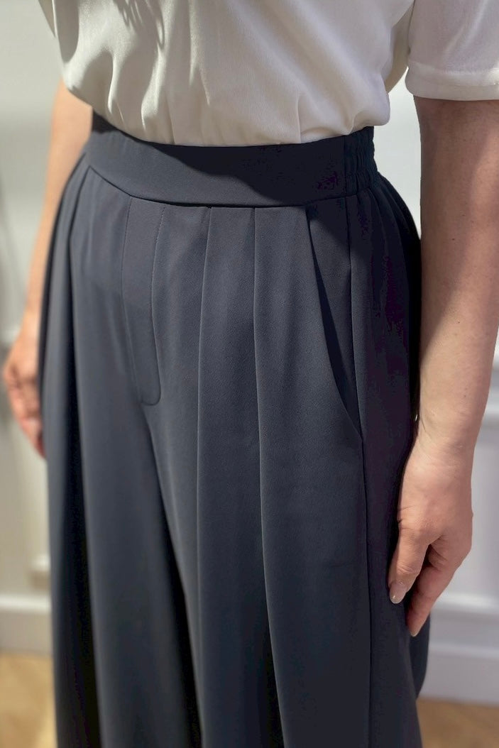 ［予約］ハイウエストストレートパンツ
