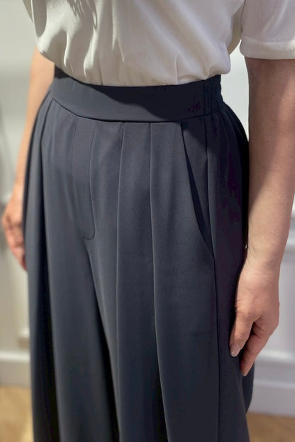 ［予約］ハイウエストストレートパンツ