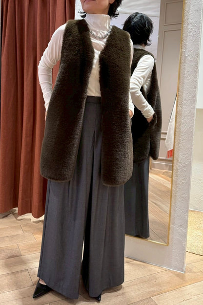 ファーベスト付きフードコート