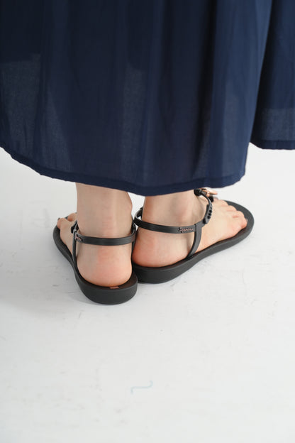 イパネマＣＬＡＳSトングサンダル