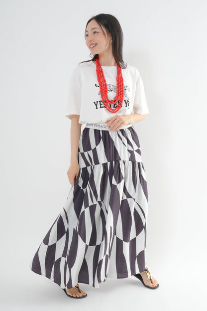 <予約･3点セット>ジャガーTシャツ(オフ)+ジオメトリックスカート(ブラック)+木製ビーズネックレス