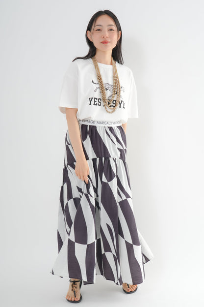 <予約･3点セット>ジャガーTシャツ(オフ)+ジオメトリックスカート(ブラック)+ビーズネックレス