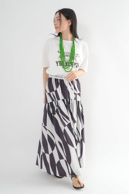 <予約･3点セット>ジャガーTシャツ(オフ)+ジオメトリックスカート(ブラック)+木製ビーズネックレス