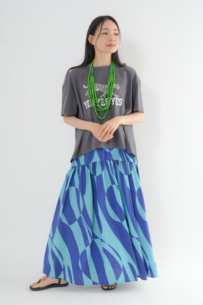 <予約･3点セット>ジャガーTシャツ(チャコール)+ジオメトリックスカート(ブルー)+木製ビーズネックレス