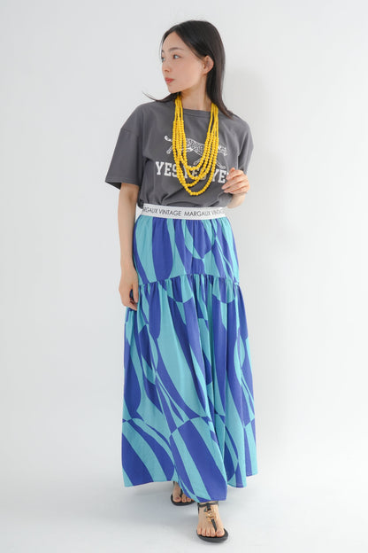 <予約･3点セット>ジャガーTシャツ(チャコール)+ジオメトリックスカート(ブルー)+木製ビーズネックレス