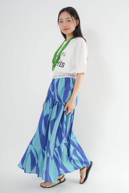 <予約･3点セット>ジャガーTシャツ(オフ)+ジオメトリックスカート(ブルー)+木製ビーズネックレス