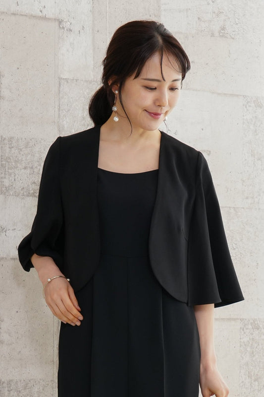<30%OFF>袖スリットフレアケープ