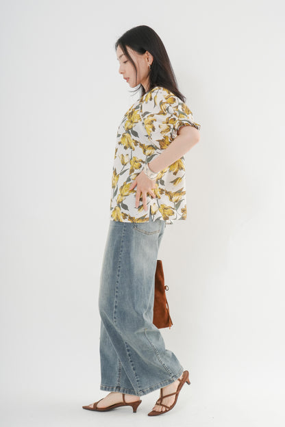 麻調フラワータックブラウス