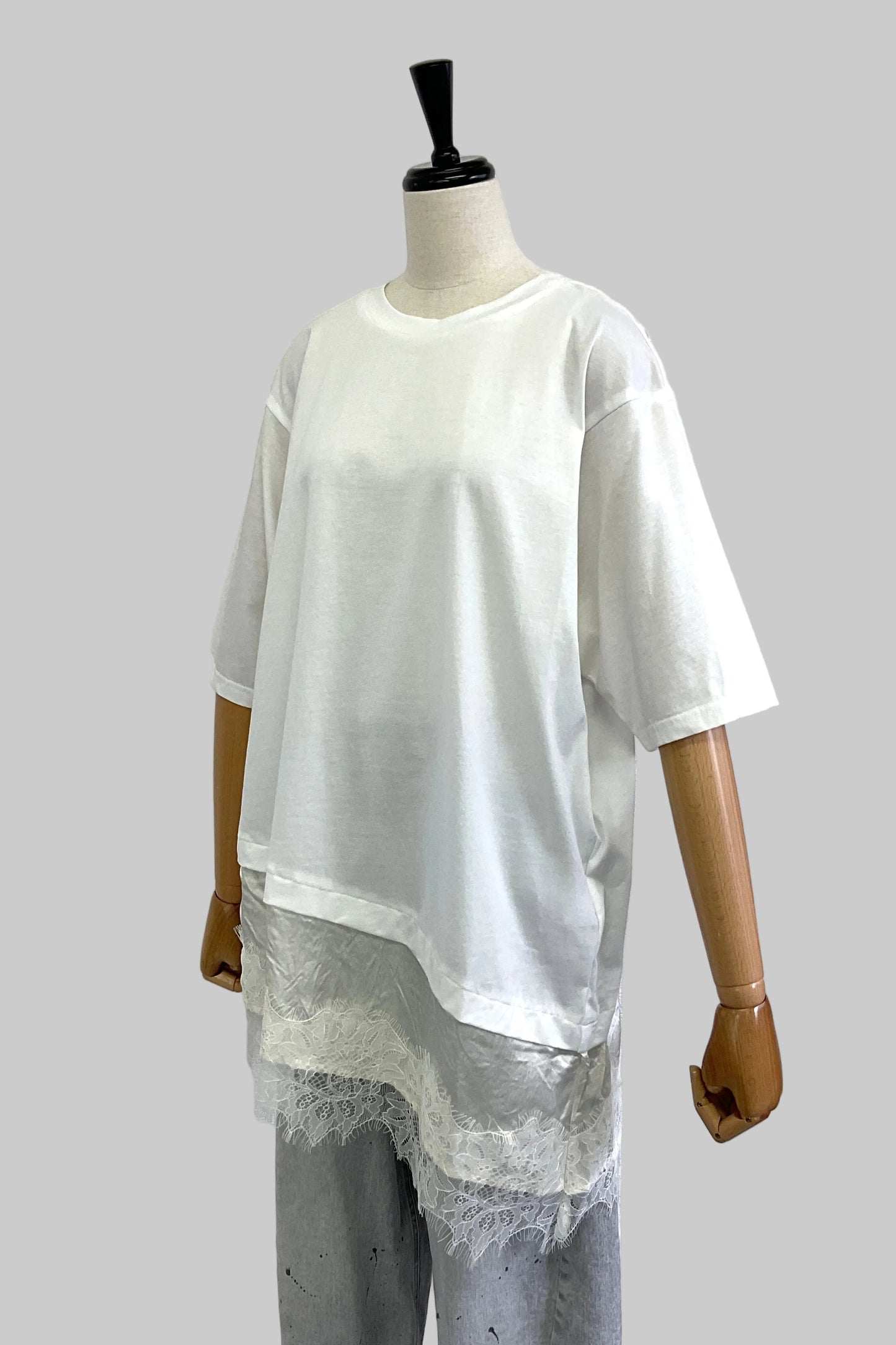 アシメ裾レースTシャツ