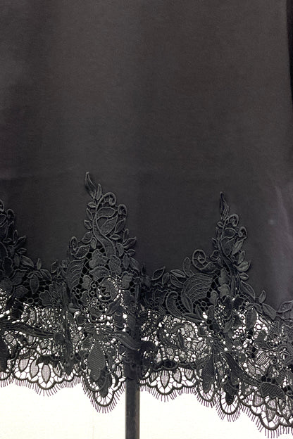 裾レースTシャツ
