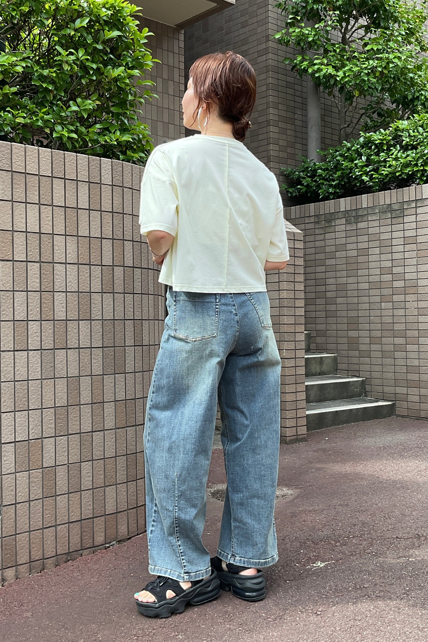 UVショート丈ロゴTシャツ