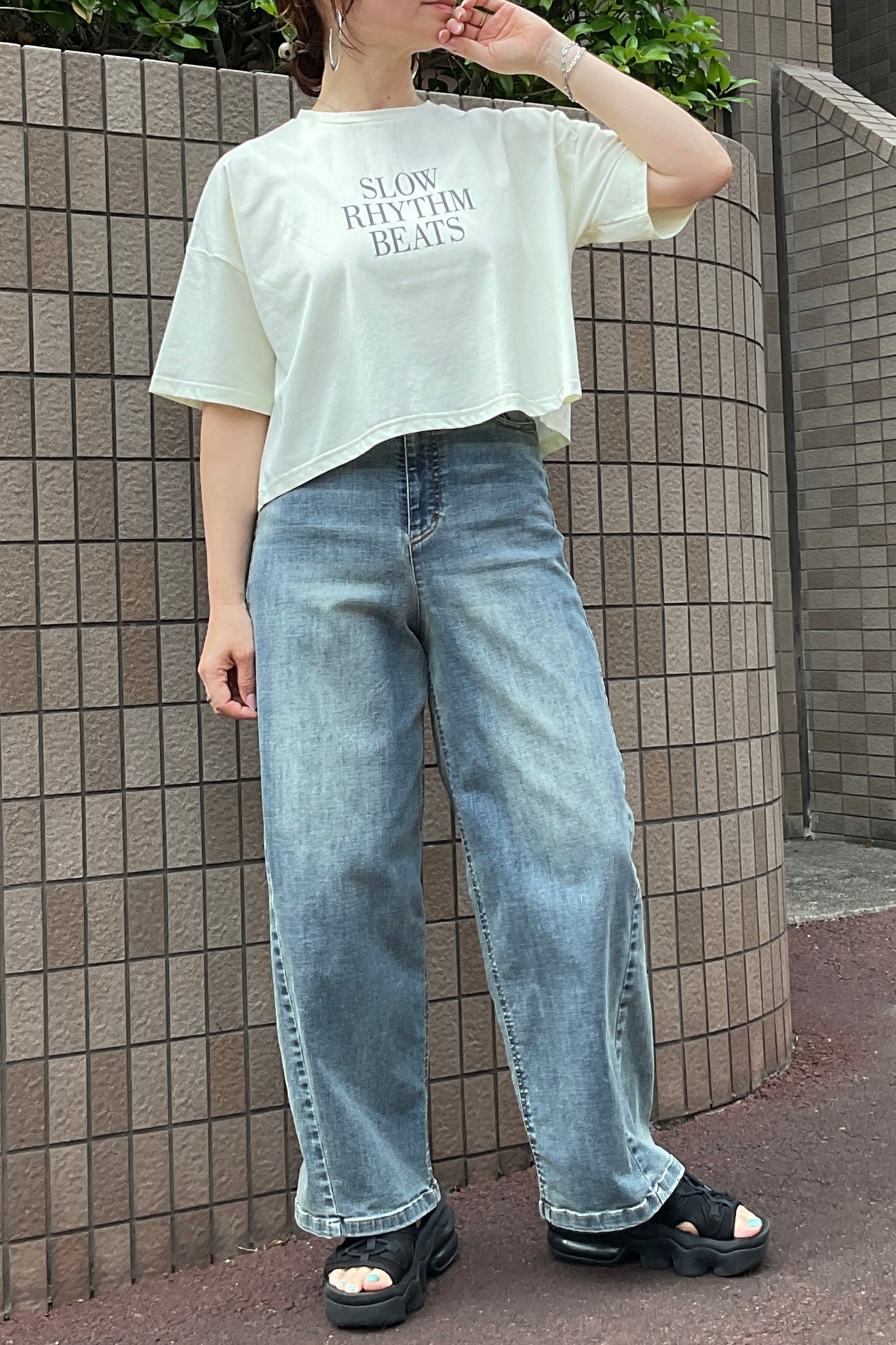 UVショート丈ロゴTシャツ