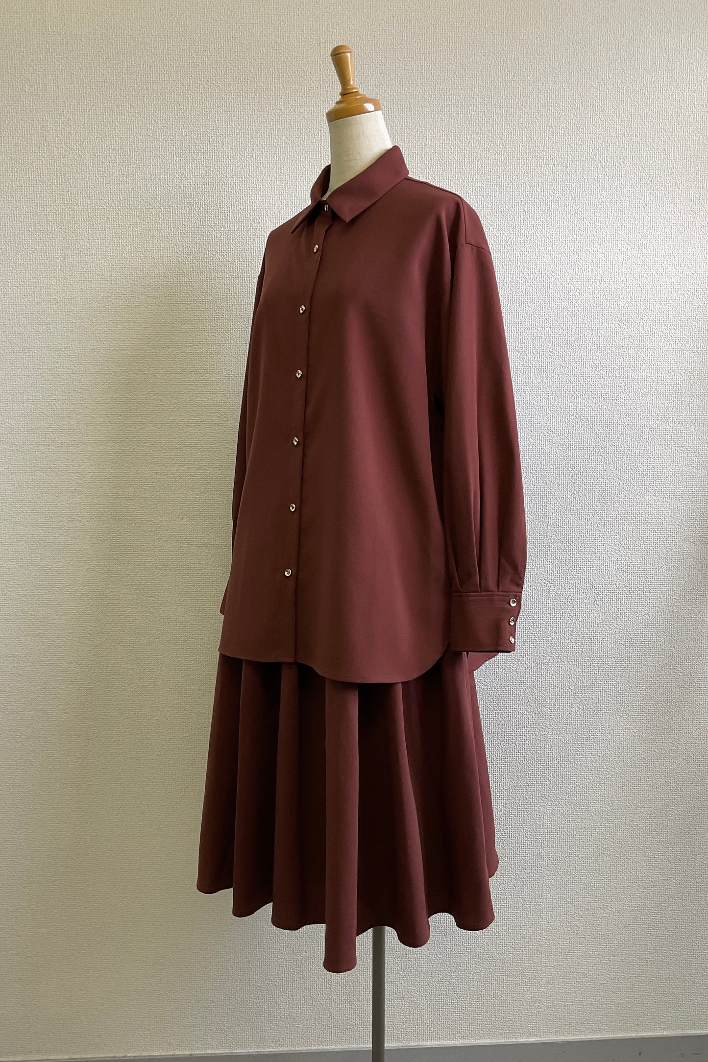 ［予約］バックタックシャツ