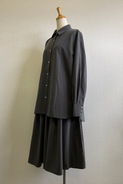 ［予約］バックタックシャツ